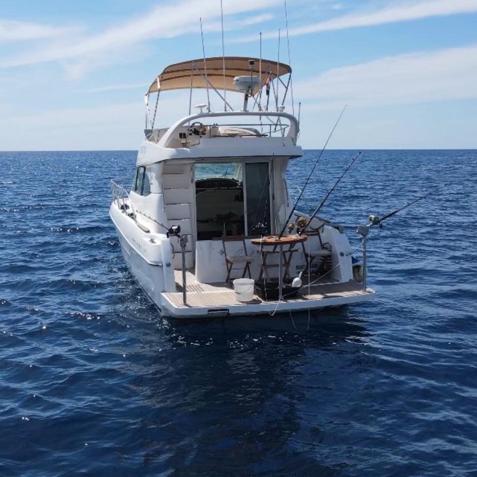 Lady Lota brod na otvorenom moru tijekom big game fishinga kod Brača
